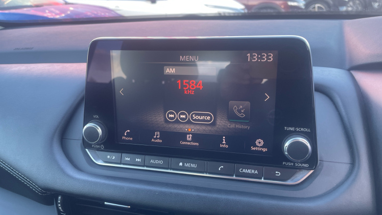 Nissan Qashqai 1.3 DiG-T MH Acenta Premium 5dr Petrol Hatchback